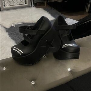 Black Platform Dynamite-3  Shoes